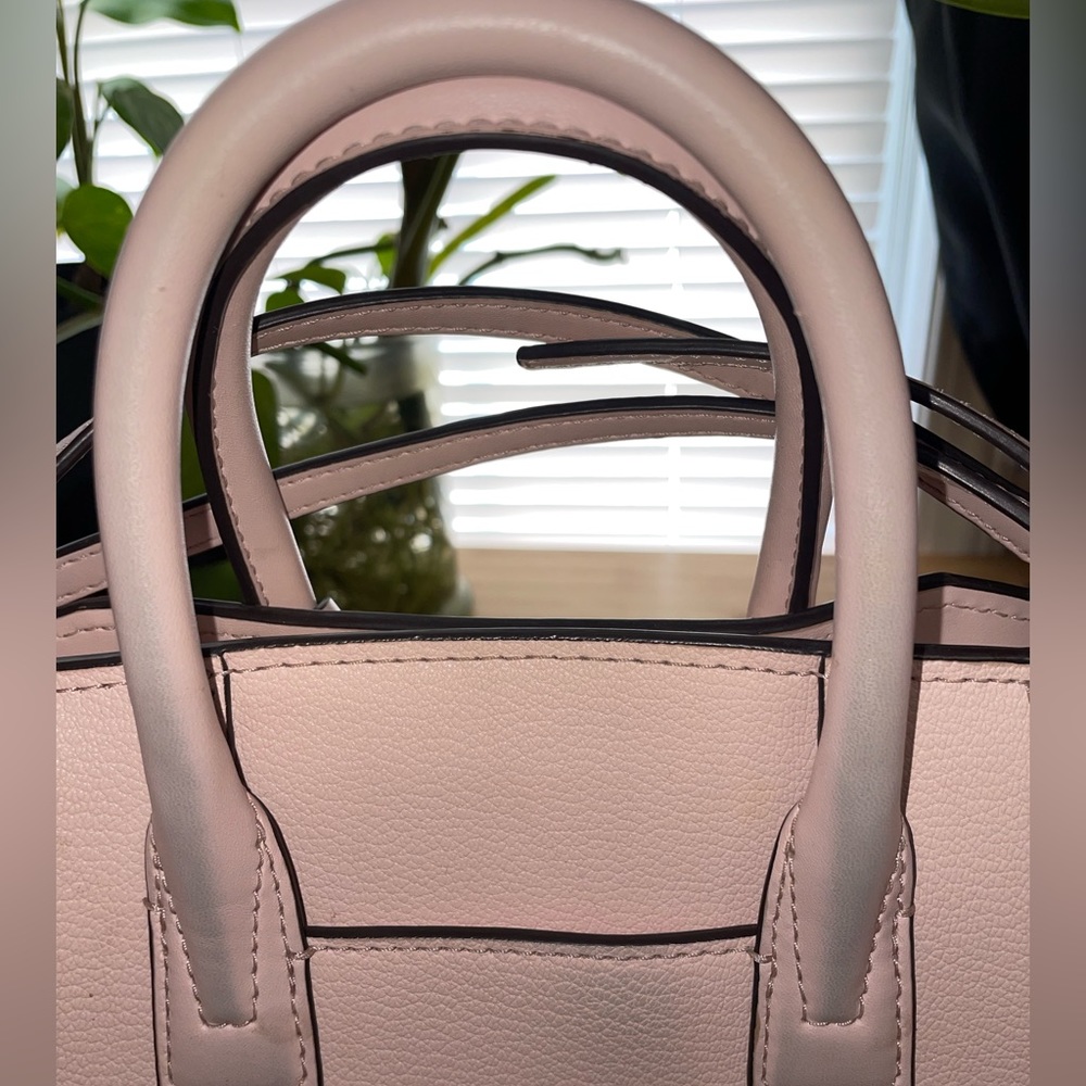 Michael Kors purse - Picture 4 of 4